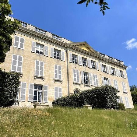 Apartmán Romantique Jacuzzi, Au Chateau A 30 Min De Paris Limay Exteriér fotografie